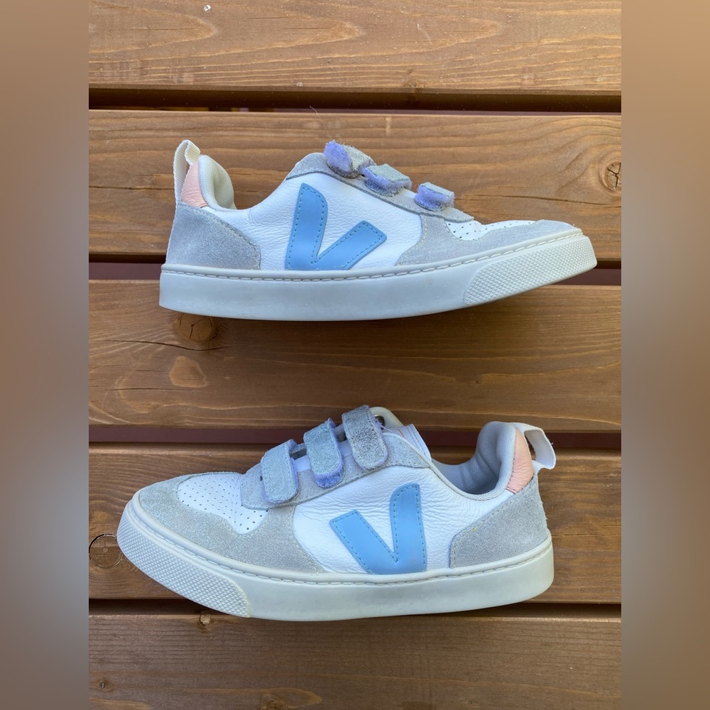 Veja T2 Kids Small shoes - Size US 1 - EUR 32 - Made In Brazil